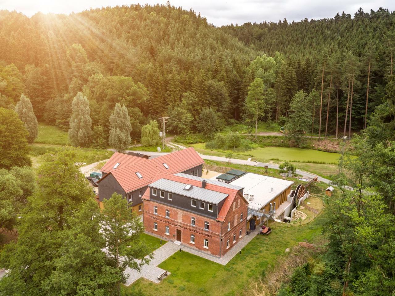 Brauereigasthof Ziegenmuehle Schleifreisen Экстерьер фото